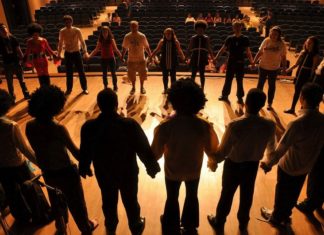 Biblioteka. W piątek rozmowy o teatrze z Dorotą Pomykałą