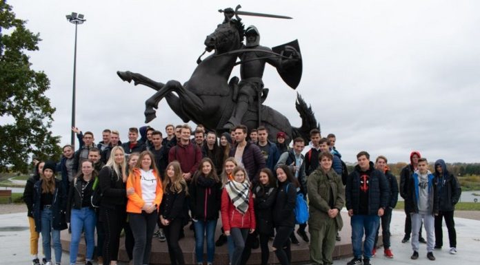 „Dziedzictwo Kresów Wschodnich”. Uczniowie ZS Nr 1 z wizytą na Litwie