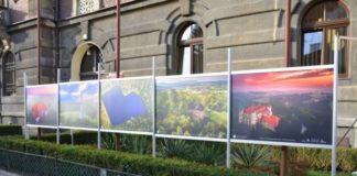 Wystawa przed starostwem: Wyjątkowe miejsca w powiecie bocheńskim