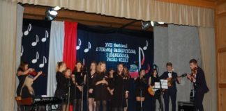 Zespół muzyczny z II LO wyróżniony na festiwalu pieśni patriotycznych