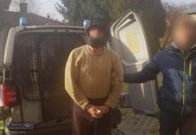 62-latek zaatakował policjantów łomem, próbował oblać fekaliami