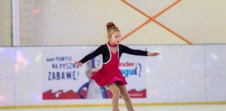 Proszówki. Lodowisko już działa! I od razu tłumy chętnych do jazdy