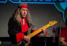 Bochnia. Były gitarzysta Scorpions Uli Jon Roth wystąpił w sali kina Regis – ZDJĘCIA