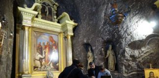 Kopalnia Soli Bochnia. Odnowiono ołtarz w kaplicy Św. Kingi