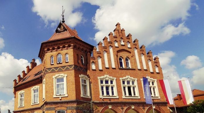 Niepołomice. Posłowie skontrolują p.o. burmistrza