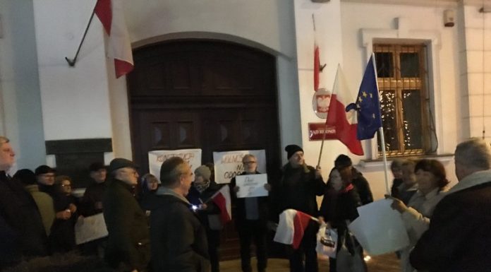 Bochnia i Brzesko. Manifestacje w obronie sądów