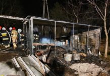 Jasień. W Sylwestra spłonął garaż i kurnik ze zwierzętami