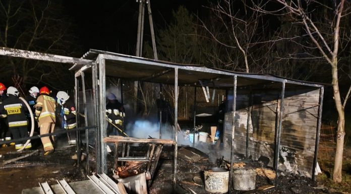 Jasień. W Sylwestra spłonął garaż i kurnik ze zwierzętami