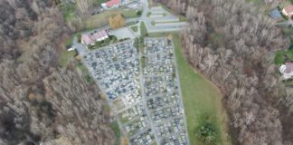 Przybywa grobów na cmentarzu na Łychowie. Powstaną nowe pola grzebalne