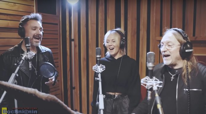 „Nie zastąpi Ciebie nikt”. Marek Piekarczyk i hymn w hołdzie Janowi Pawłowi II – WIDEO