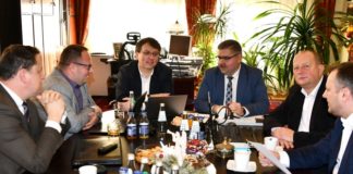 Radni wojewódzcy na posiedzeniu Zarządu Powiatu