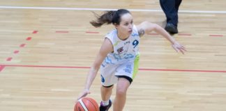 Koszykówka. Bochnia rozgromiła Katowice. Udany debiut Sajdak, 36 punktów Puter! – ZDJĘCIA