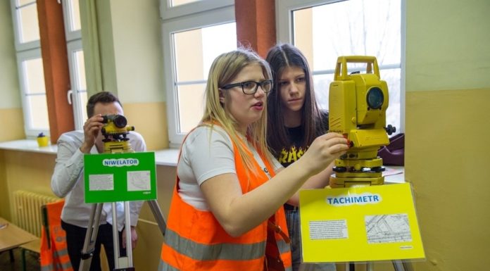 Festiwal Zawodów w Zespole Szkół Nr 2 – ZDJĘCIA