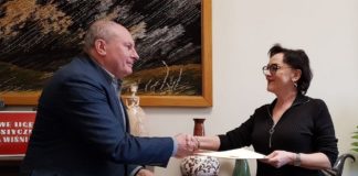 Podpisano porozumienie pomiędzy miastem Bochnia i wiśnickim Liceum Plastycznym