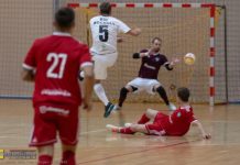 1 liga futsalu. Remis 4:4 po niezwykle zaciętym meczu – ZDJĘCIA
