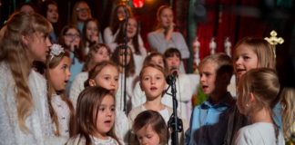 Piękny koncert kolęd w Gierczycach – ZDJĘCIA