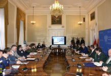 Małopolska. Sztab wojewody o ptasiej grypie i wirusie afrykańskiego pomoru świń