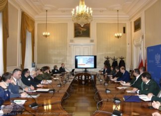 Małopolska. Sztab wojewody o ptasiej grypie i wirusie afrykańskiego pomoru świń