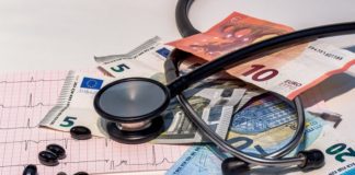 Minister zawinił, a starostę powiesili. O co naprawdę chodzi z tym szpitalem? – FELIETON