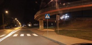 Brzesko. Policjanci pomogli zagubionej 88-latce bezpiecznie wrócić do domu