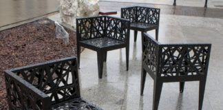 „Meble miejskie” pojawiły się na ul. Solnej. Będą kolejne – ZDJĘCIA