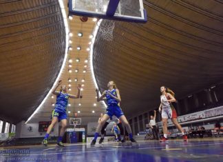 2. liga koszykówki. Sosnowiec mało gościnny. W środę rewanż u nas – ZDJĘCIA