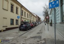 Rewitalizacja. Otwarto plac Św. Kingi. Jest 13 miejsc parkingowych – ZDJĘCIA