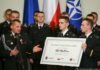 Pałac Prezydencki. Strażacy OSP z Poręby Spytkowskiej przekazali pieniądze na pomoc dla płonącej Australii – ZDJĘCIA, WIDEO