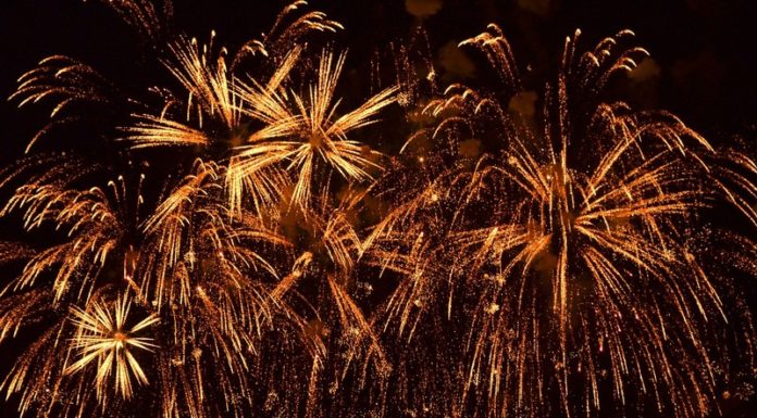 Bochnia. Radykalny zakaz fajerwerków odrzucony. „Nie wsadzajmy burmistrz na minę”