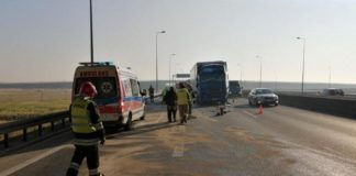 Zderzenie dwóch ciężarówek na A4 przy węźle Bochnia – ZDJĘCIA