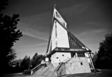 Prokuratura odmówiła wszczęcia śledztwa ws. śmierci proboszcza Drwini