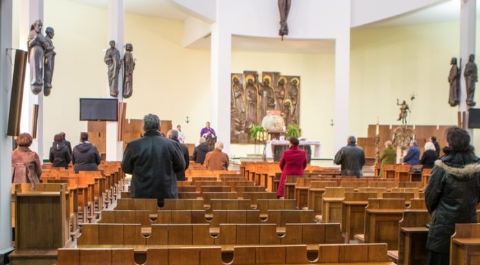 Bochnia. Parafie poinformowały ilu wiernych może uczestniczyć w mszach