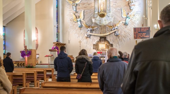 Apel do proboszczów o poważne podejście do limitu liczby wiernych na nabożeństwach