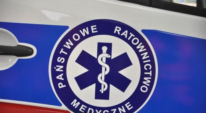 ? Tragedia koło Brzeska. Nie żyje 4-letnie dziecko, które wpadło do oczka wodnego