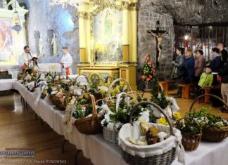 Wielkanoc. Co ze spowiedzią? Czy odbędzie się święcenie pokarmów?