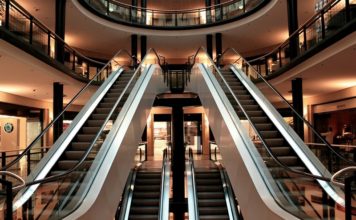 Od dziś sklepy w galeriach handlowych otwarte, nie ma godzin dla seniorów