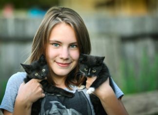 Badania: zwięrzęta zakażają się koronawirusem; brak dowodów, że przenoszą patogen na ludzi