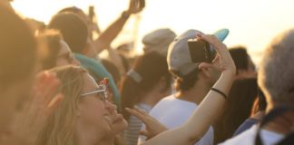 GIS: blisko 1/4 zakażeń koronawirusem w Polsce to osoby poniżej 30. roku życia