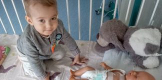 Mały Filip z Bochni walczy z zespołem Pearsona