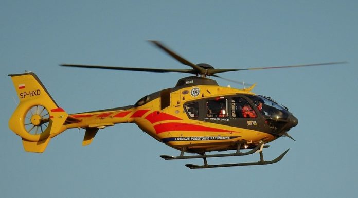 Zderzenie czterech aut na A4 pod Niepołomicami. Śmigłowiec LPR na miejscu