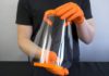Na drukarkach 3D produkują przyłbice dla placówek medycznych