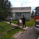 W Gminie Bochnia maseczki mieszkańcom rozwożą strażacy OSP