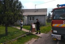 W Gminie Bochnia maseczki mieszkańcom rozwożą strażacy OSP