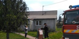 W Gminie Bochnia maseczki mieszkańcom rozwożą strażacy OSP