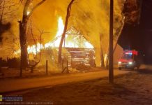 Pożar budynku gospodarczego w Borku – WIDEO