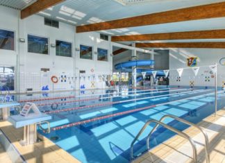 Zaciskanie pasa w Gminie Bochnia. Redukcja etatów na basenie i w świetlicach