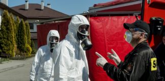 Koronawirus. Duża akcja odkażania w DPS w Bochni – ZDJĘCIA, WIDEO