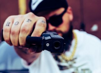 Napad rabunkowy w centrum Brzeska. Skradziono 700 tys. złotych?