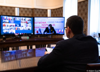 W nadchodzącym tygodniu decyzje dot. ewentualnego dalszego znoszenia obostrzeń