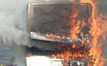 Pożar autokaru MPK w Porębie Spytkowskiej – WIDEO